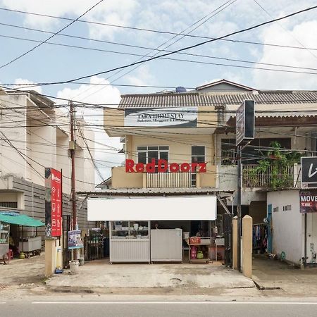 Reddoorz At Tara Homestay Palembang Exterior foto